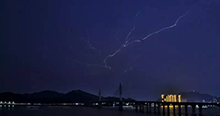 浪涌保護器的核心元件為什么采用壓敏電阻？