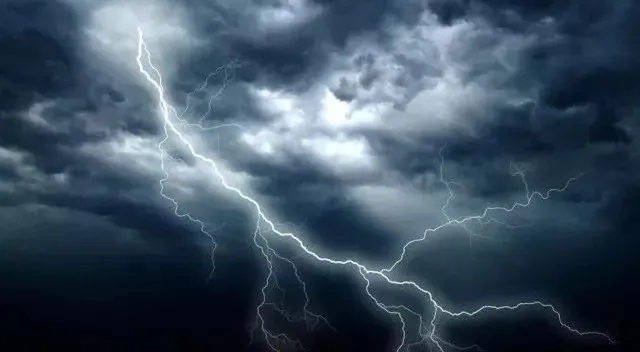 雷電預(yù)警要用大氣電場(chǎng)儀的原因